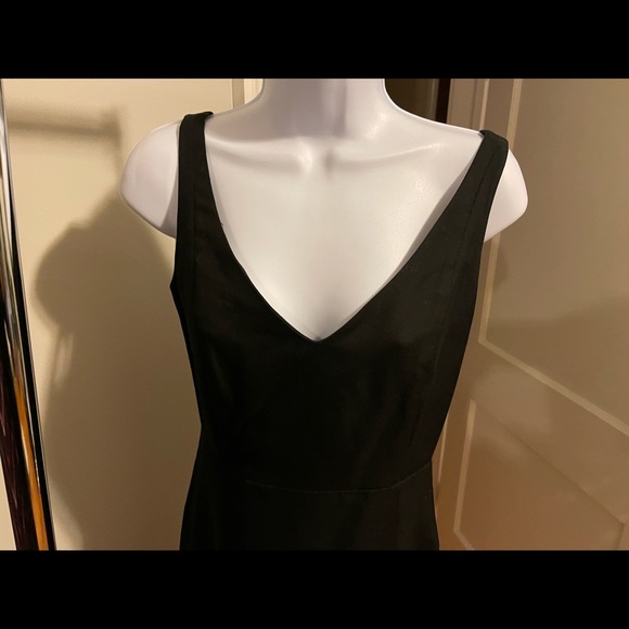 J. Crew Timeless Black V Neck Dress Size 2 - Picture 3 of 7